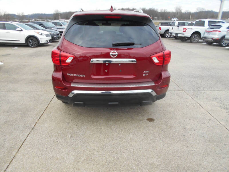 2020 Nissan Pathfinder SV