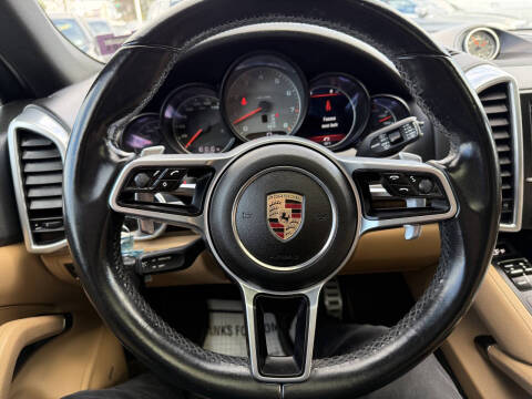 2016 Porsche Cayenne S
