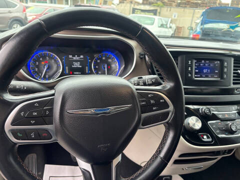 2017 Chrysler Pacifica Touring Plus