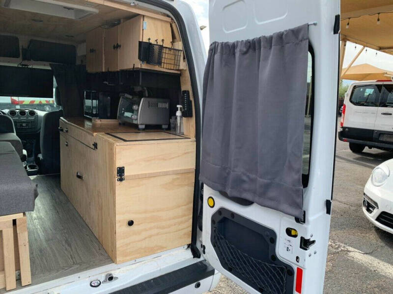 2011 Ford Transit Connect XLT Premium