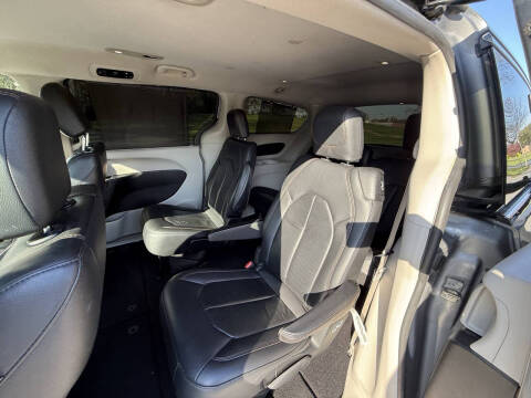 2018 Chrysler Pacifica Touring L