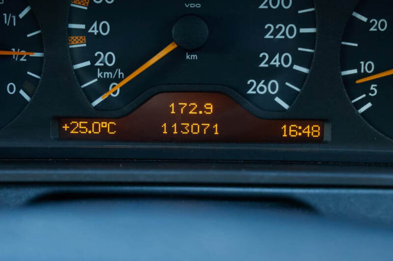 1999 Mercedes-Benz E-Class