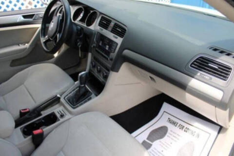 2017 Volkswagen Golf