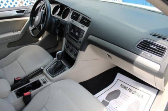 2017 Volkswagen Golf