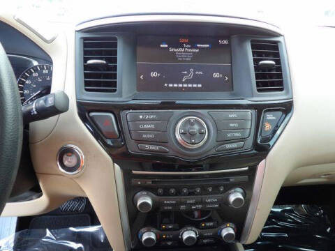 2017 Nissan Pathfinder S