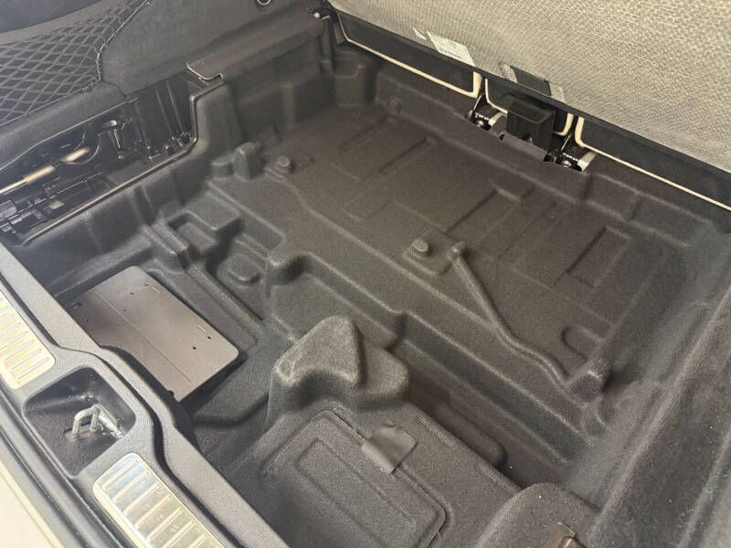 2020 Mercedes-Benz GLC GLC 300