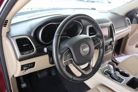 2020 Jeep Grand Cherokee Laredo