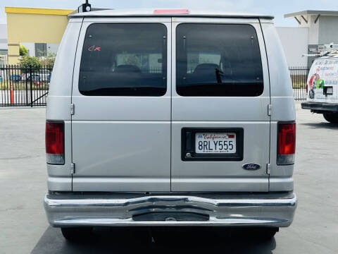 2006 Ford E-Series E-150 XLT