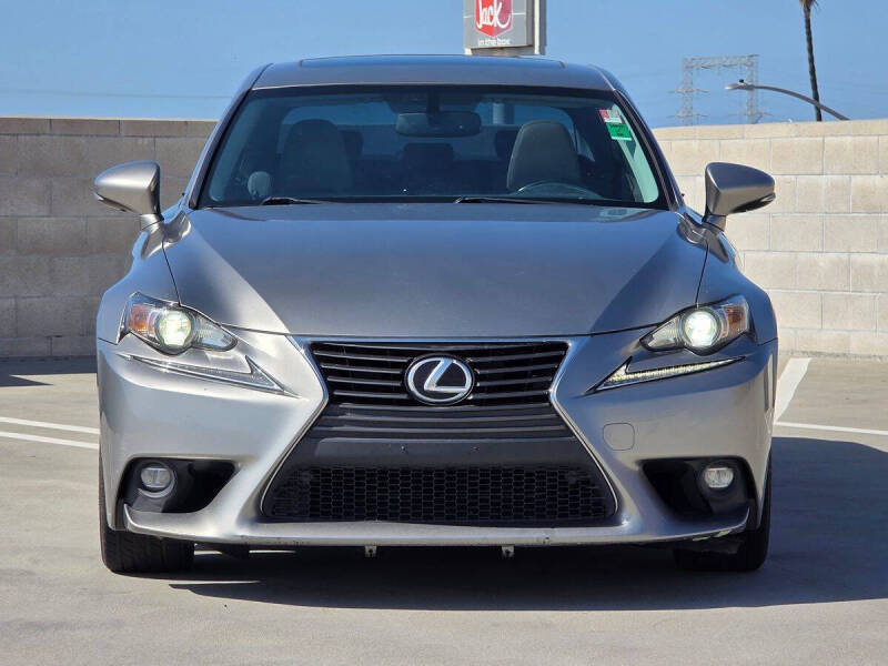2016 Lexus IS 200t