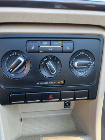 2013 Volkswagen Beetle Convertible