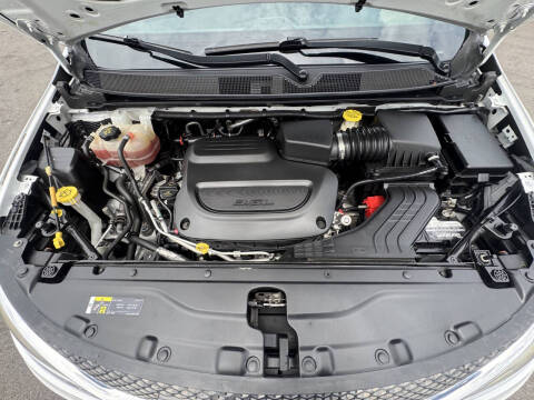 2020 Chrysler Pacifica Touring L