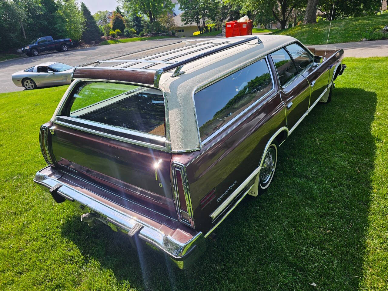 1978 Ford Country Squire 13