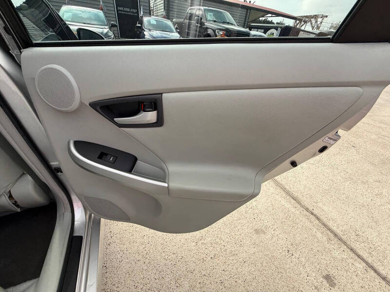 2010 Toyota Prius II