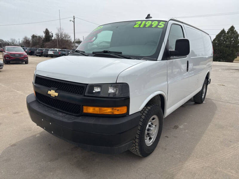 2021 Chevrolet Express Cargo Work Van's photo