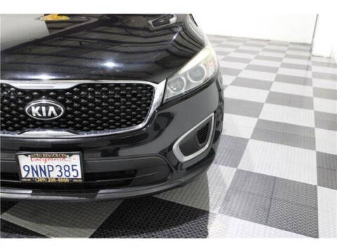 2016 Kia Sorento LX