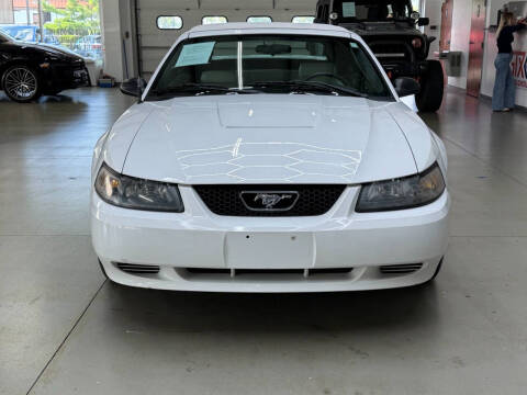 2003 Ford Mustang