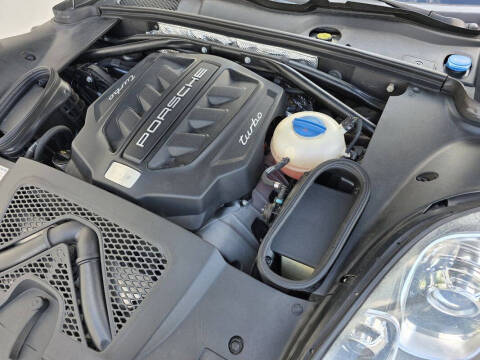 2016 Porsche Macan Turbo