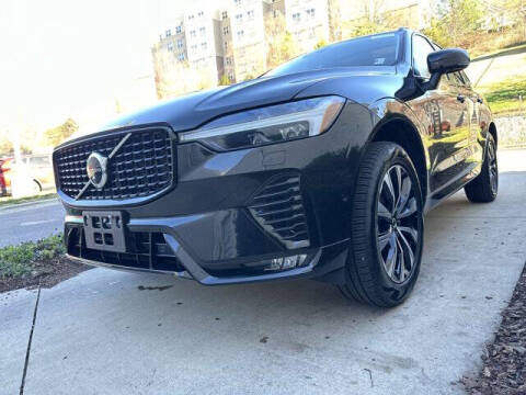 2025 Volvo XC60 B5 Plus Dark Theme