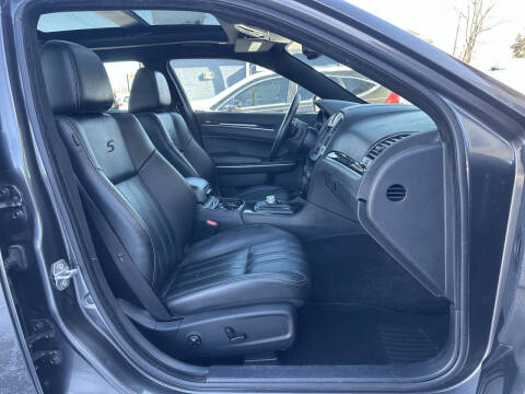 2018 Chrysler 300 S