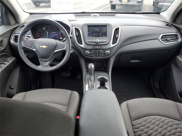 2021 Chevrolet Equinox for sale at Bowman Auto Center in Clarkston, MI