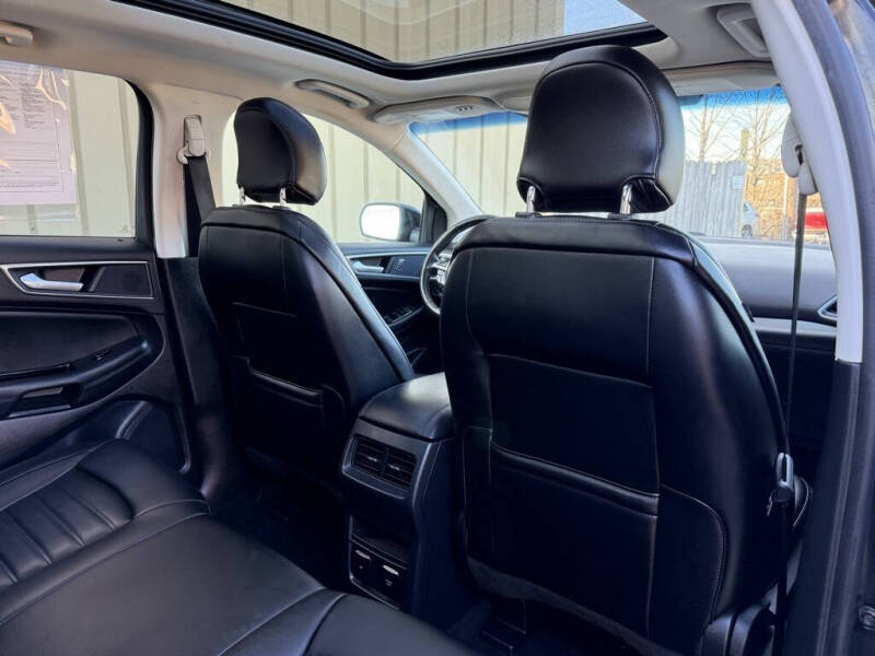 2019 Ford Edge SEL