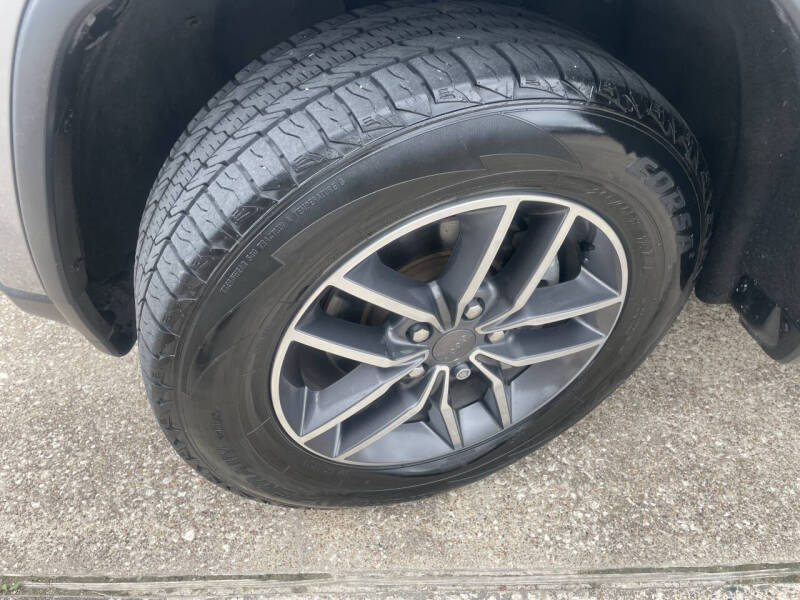 2019 Jeep Grand Cherokee Laredo E