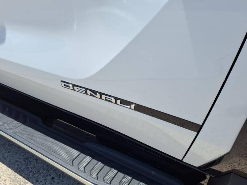 2025 GMC Sierra EV Denali