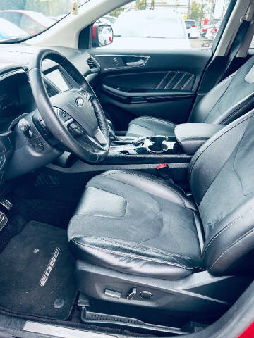 2016 Ford Edge Sport