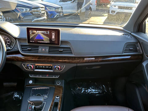 2018 Audi Q5 2.0T quattro Premium Plus