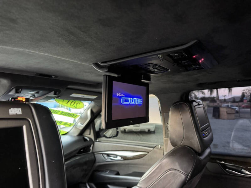 2017 Cadillac Escalade ESV Platinum