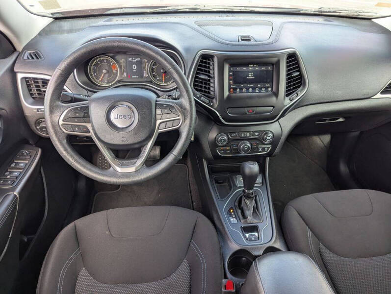 2019 Jeep Cherokee Latitude