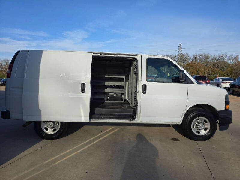 2021 Chevrolet Express 2500