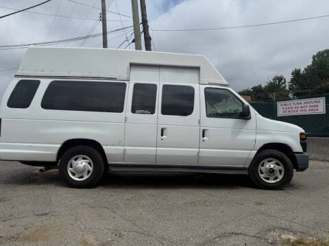 2011 Ford E-Series E-350 SD XL