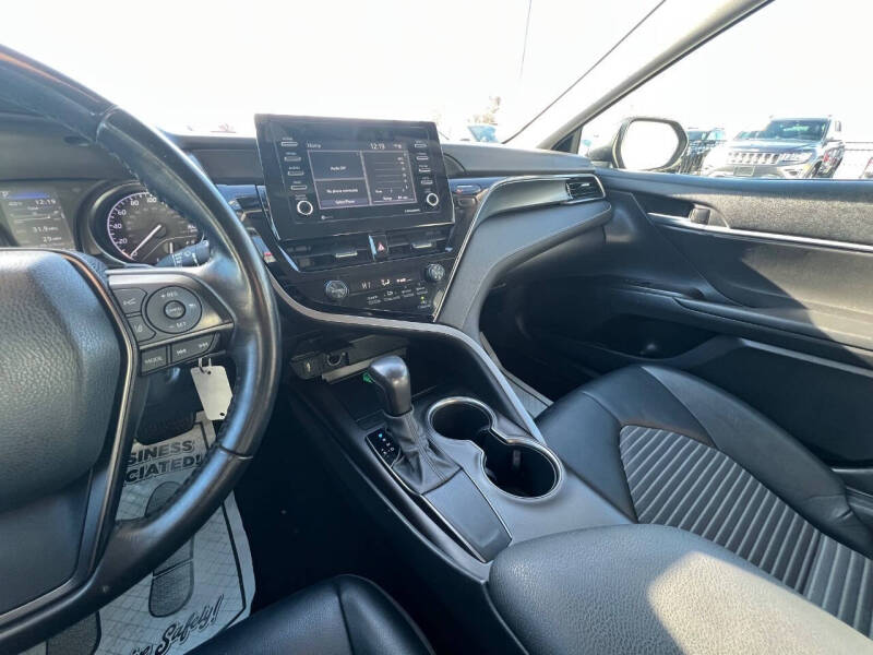 2021 Toyota Camry SE