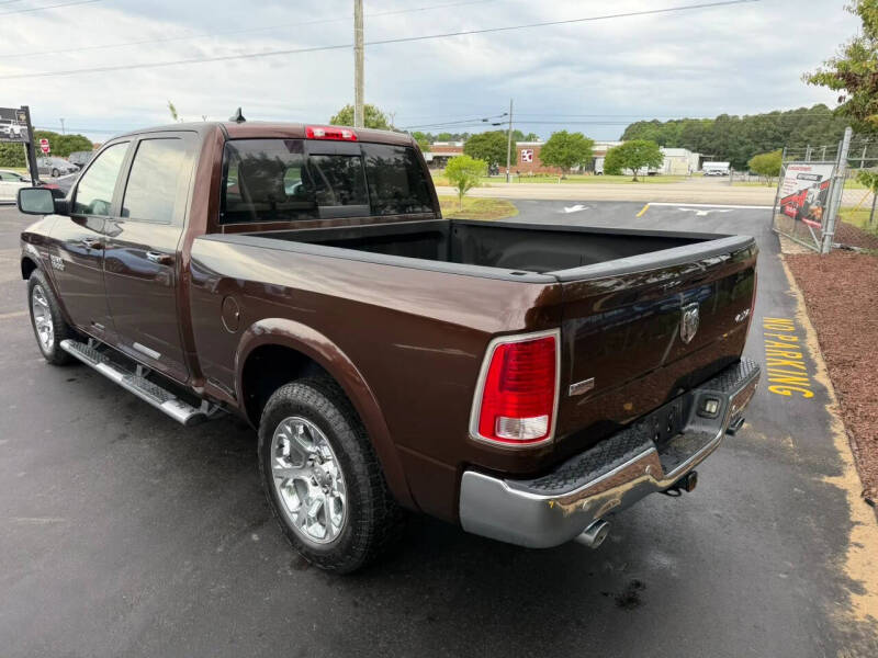 2015 RAM 1500 Laramie