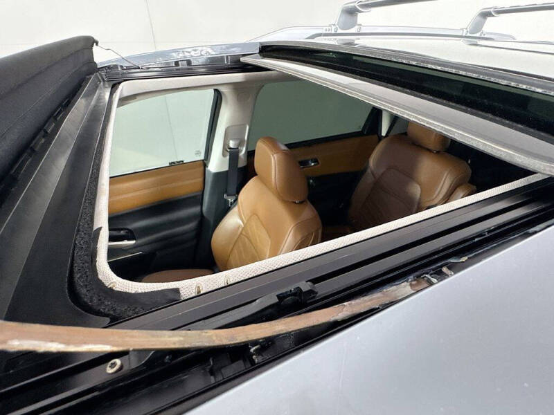 2024 Nissan Pathfinder Platinum