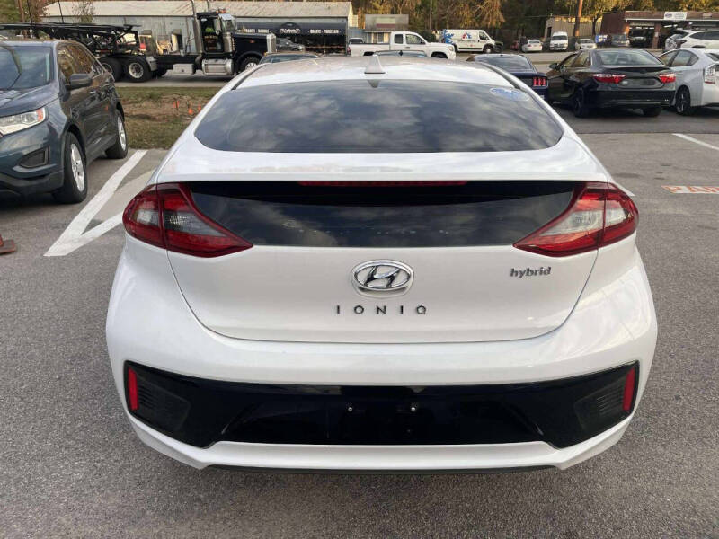 2017 Hyundai Ioniq Hybrid SEL