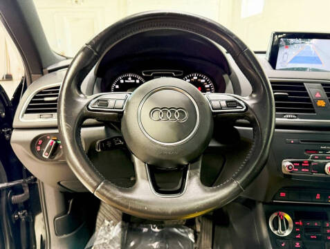 2015 Audi Q3 2.0T quattro Prestige