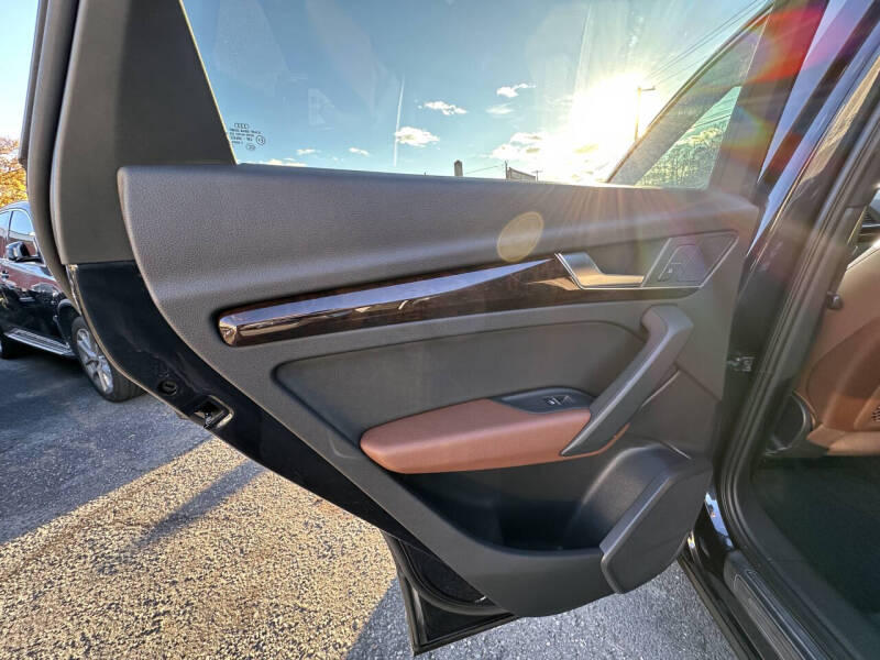 2018 Audi Q5 2.0T quattro Premium Plus