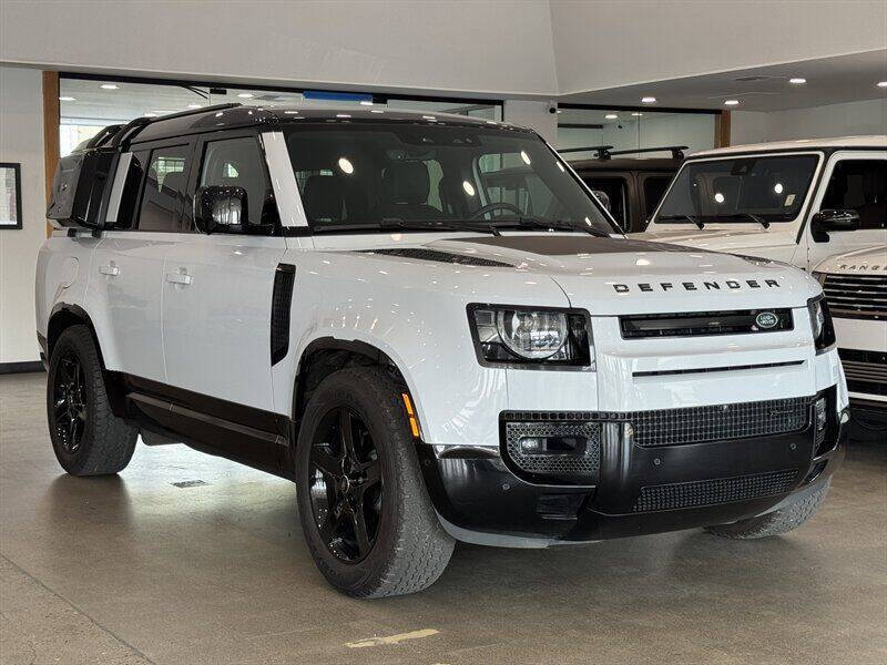 2023 Land Rover Defender 130 X-Dynamic SE