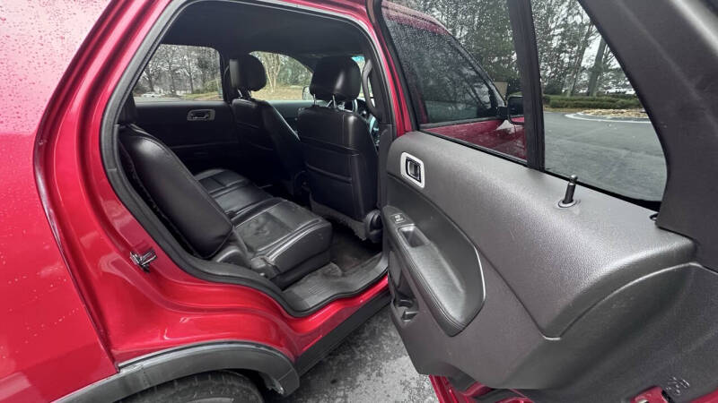 2011 Ford Explorer XLT