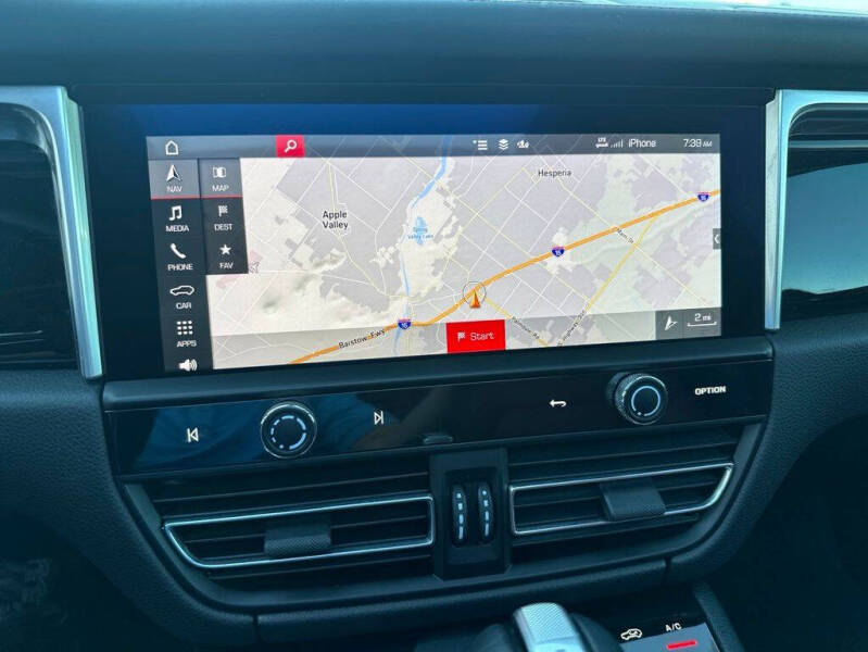 2022 Porsche Macan