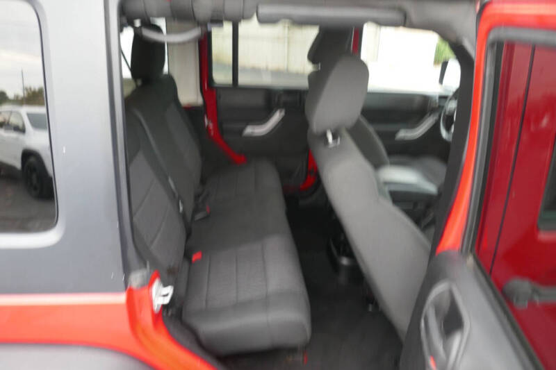 2012 Jeep Wrangler Unlimited Sahara