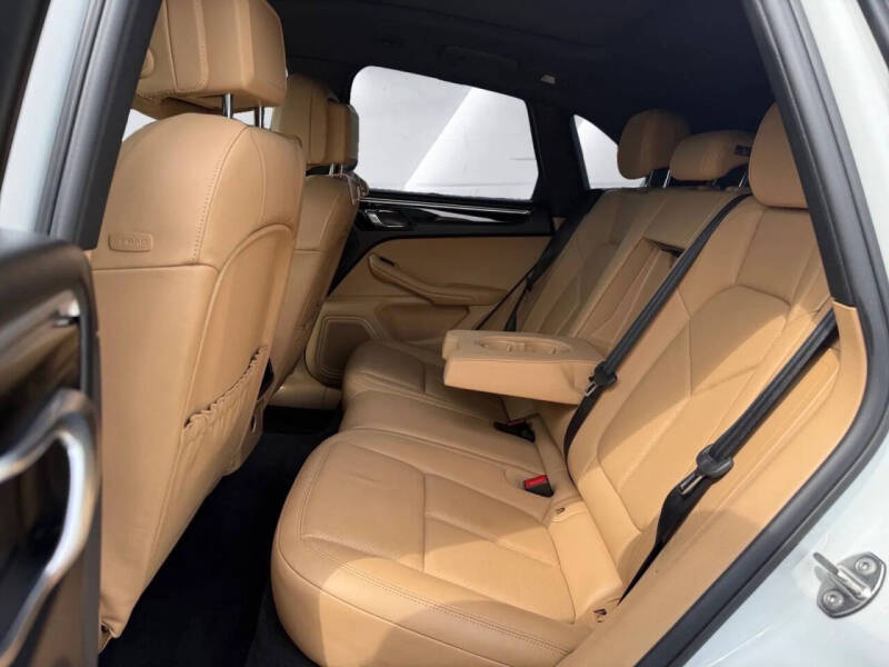 2018 Porsche Macan