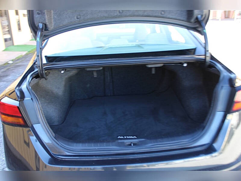 2021 Nissan Altima 2.5 SV