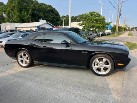 2011 Dodge Challenger R/T Plus