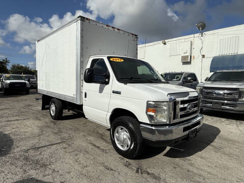 2017 Ford E-Series E-350 SD