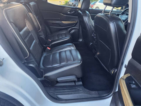 2017 GMC Acadia Denali