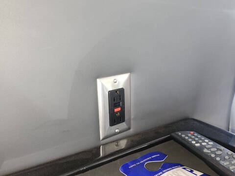 2006 Ford E-Series E-250 SD