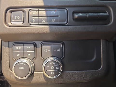 2023 GMC Yukon XL AT4